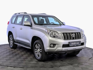 2013 Toyota Land Cruiser Prado 150 Series, серебристый, 2550000 рублей, вид 3