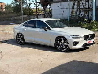2020 Volvo S60 III, серый, 3150000 рублей, вид 3