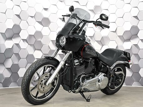 2018 Harley-Davidson Low Rider, чёрный, 1177000 рублей, вид 2