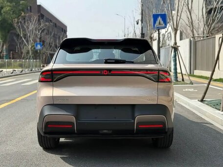 2026 Changan Qiyuan Q05 40.3 kWh II, золотистый, 2015000 рублей, вид 5