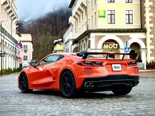 2020 Chevrolet Corvette Stingray C8, оранжевый, 9750000 рублей, вид 3