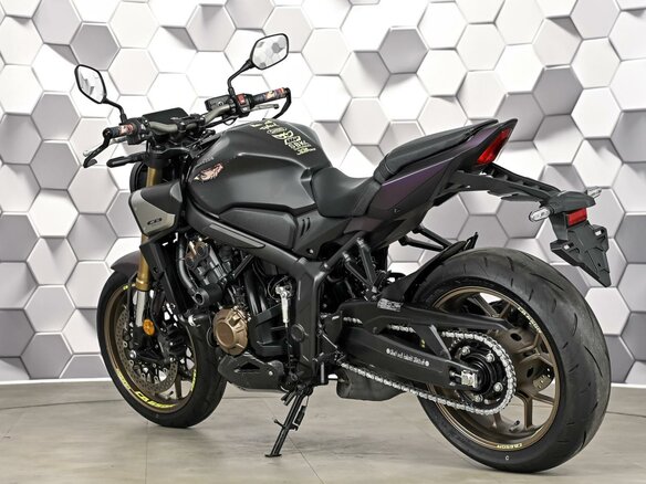 2024 Honda CB 650R, чёрный, 1177000 рублей - вид 7
