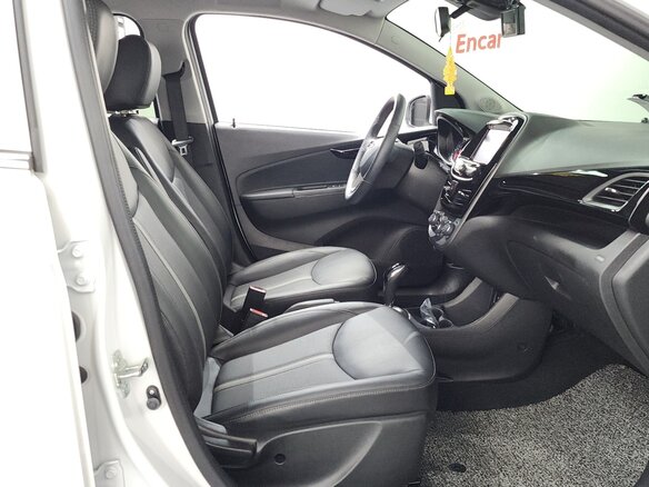 2022 Chevrolet Spark IV Рестайлинг, белый, 1347007 рублей - вид 14