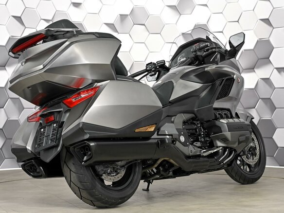 2018 Honda GL 1800 Gold Wing, серый, 2590000 рублей - вид 6