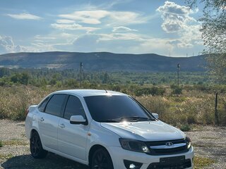 2013 Lada (ВАЗ) Granta I, белый, 350000 рублей, вид 1