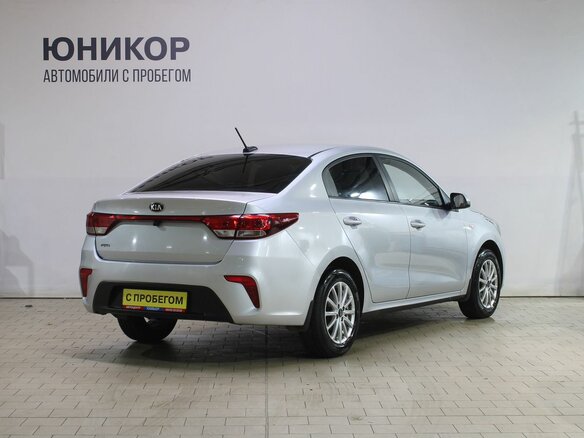 2018 Kia Rio IV, серебристый, 1259000 рублей - вид 1