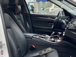 2014 BMW 5 серии 520i VI (F10/F11/F07) Рестайлинг, белый, 1000000 рублей, вид 5
