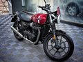 2016 Triumph Street Twin, красный, 730000 рублей - вид 3