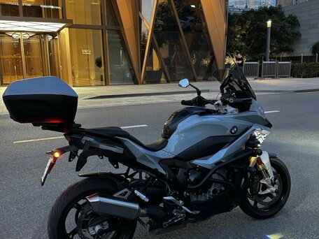 2020 BMW S 1000 XR, серебристый, 1490000 рублей, вид 3