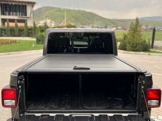 2022 Jeep Gladiator II (JT), чёрный, 5240000 рублей, вид 4