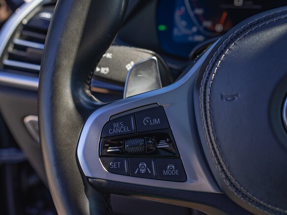 2019 BMW X5 M50d IV (G05/G18), чёрный, 6500000 рублей - вид 20