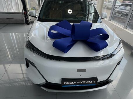 Geely EX5 Гибрид
