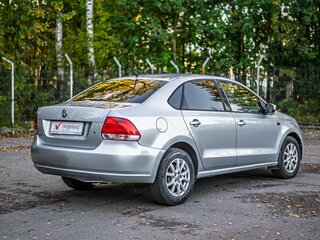 2015 Volkswagen Polo V, серебристый, 750000 рублей, вид 2