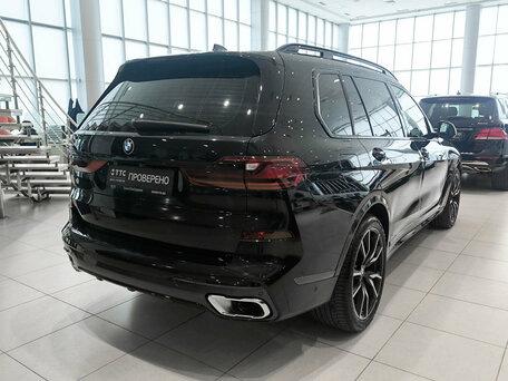2021 BMW X7 40d I (G07), чёрный, 7030000 рублей, вид 5