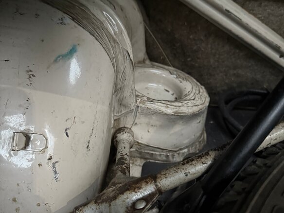 1995 Lada (ВАЗ) 2105, бежевый, 120000 рублей - вид 17