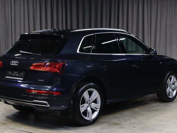 2020 Audi Q5 II (FY), чёрный, 2749000 рублей - вид 1