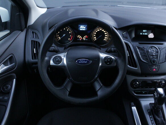 2013 Ford Focus III, белый - вид 10