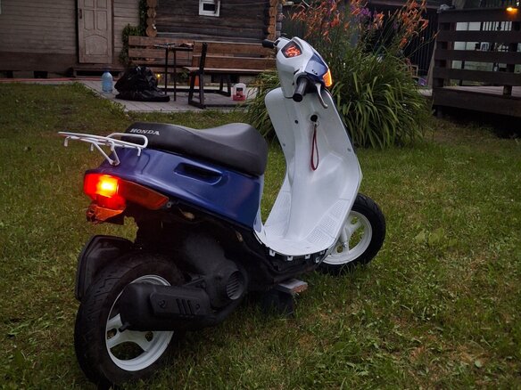 1998 Honda Dio, белый, 40000 рублей - вид 1