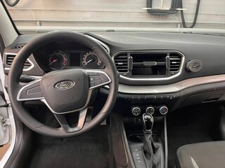 2024 Lada (ВАЗ) Vesta SW I Рестайлинг (NG), белый, 1100000 рублей, вид 3