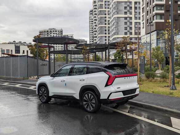 2026 Geely Atlas II, серый, 2980000 рублей - вид 1