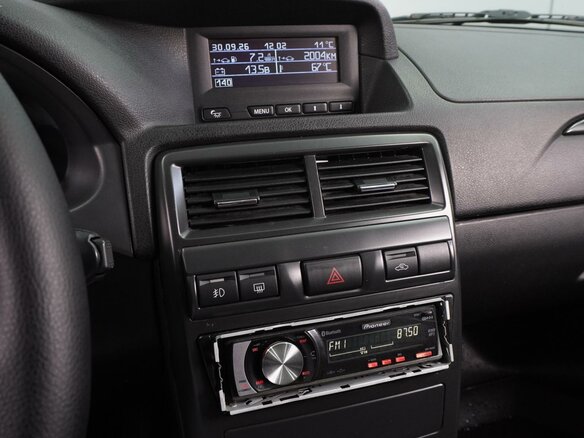 2015 Lada (ВАЗ) Priora I Рестайлинг, белый, 619000 рублей - вид 11