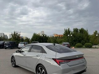 2022 Hyundai Avante VII, серый, 2180000 рублей, вид 4