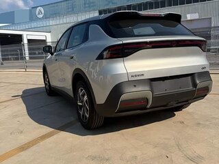 2026 Changan Qiyuan Q05 40.3 kWh II, серебристый, 1800000 рублей, вид 4