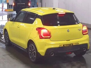 2020 Suzuki Swift V Рестайлинг, жёлтый, 1300000 рублей, вид 3