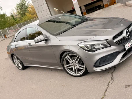 2017 Mercedes-Benz CLA 200 I (C117, X117) Рестайлинг, серый, 1915000 рублей, вид 3