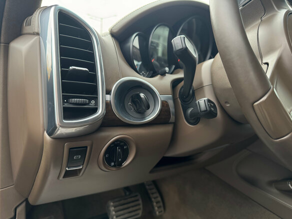 2012 Porsche Cayenne Turbo II (958), чёрный, 2100000 рублей - вид 20