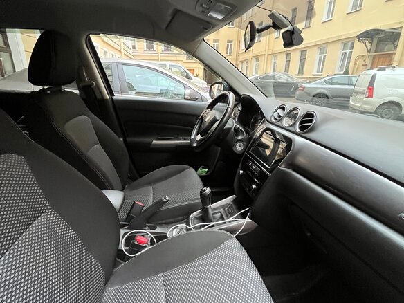 2020 Suzuki Vitara II Рестайлинг, чёрный, 2150000 рублей - вид 5
