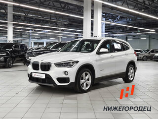 2017 BMW X1 20i xDrive II (F48), белый, 2149000 рублей, вид 1