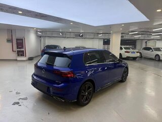 2022 Volkswagen Golf VIII, синий, 1640000 рублей, вид 4