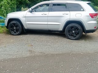 2011 Jeep Grand Cherokee IV (WK2), серый, 1350000 рублей, вид 3