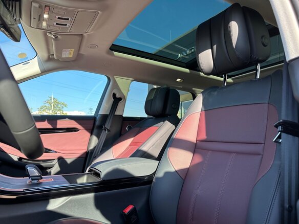 2025 Land Rover Range Rover Evoque L II Рестайлинг, белый, 6490000 рублей - вид 13