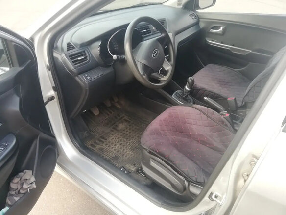 2012 Kia Rio III, серебристый, 620000 рублей - вид 4