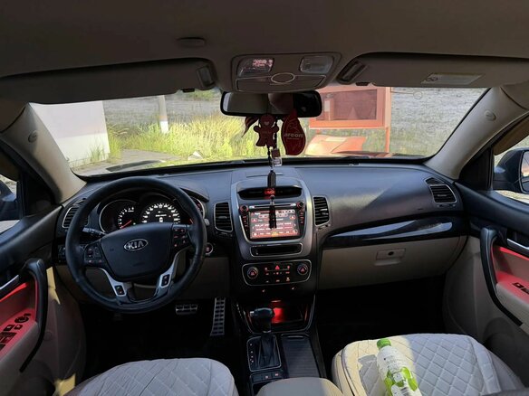 2013 Kia Sorento II Рестайлинг, чёрный, 1460000 рублей - вид 13
