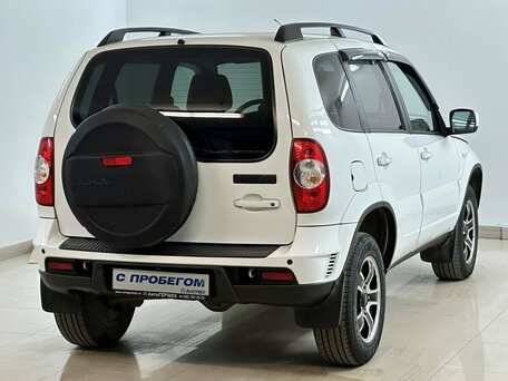 2020 Lada (ВАЗ) Niva, белый, 905000 рублей, вид 4
