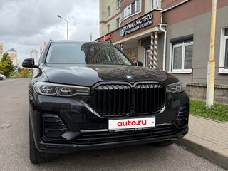 2022 BMW X7 40i I (G07), чёрный, 5640000 рублей, вид 2