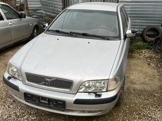 2002 Volvo V40 I Рестайлинг, серебристый, 280000 рублей, вид 1