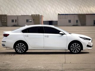 2022 Kia K3 II (China Market), белый, 1260000 рублей, вид 4