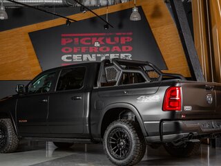 2025 Ram 1500 Crew Cab V Рестайлинг, чёрный, 11848000 рублей, вид 4