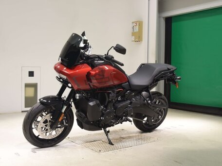 2025 Harley-Davidson Pan America Limited, красный, 1720000 рублей, вид 4
