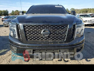2018 Nissan Titan XD II, чёрный, 7700000 рублей, вид 1