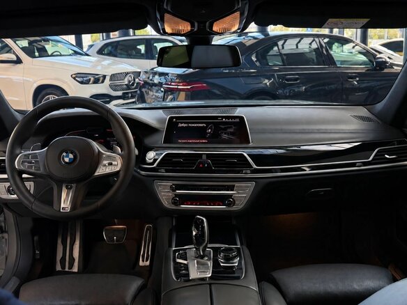 2020 BMW 7 серии 740d xDrive VI (G11/G12) Рестайлинг, серый, 7000000 рублей - вид 9