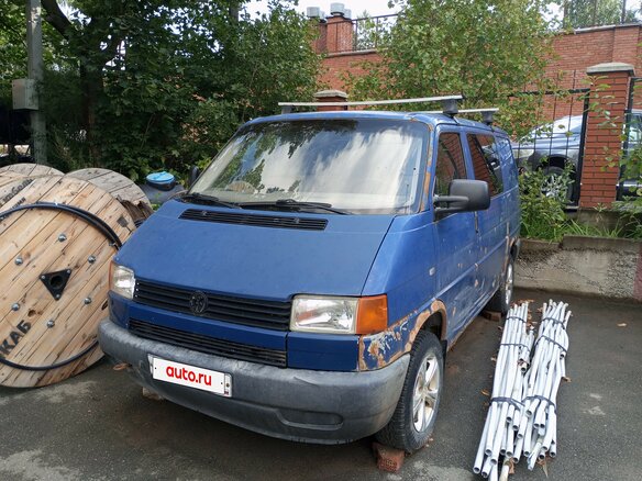 1998 Volkswagen Transporter, синий, 400000 рублей