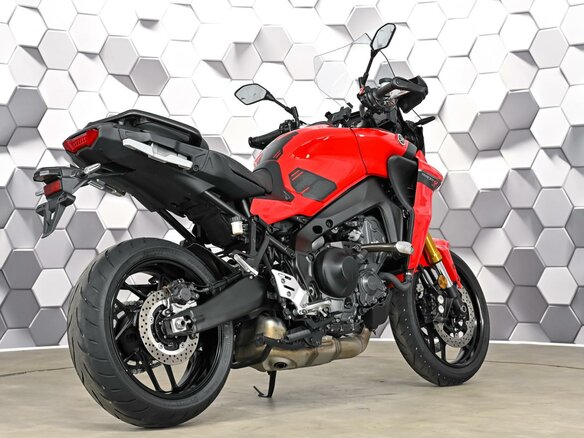 2022 Yamaha MT-09 Tracer (FJ-09), красный, 1399000 рублей - вид 6