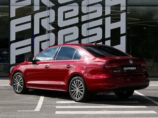 2017 Volkswagen Jetta VI Рестайлинг, красный, 1469000 рублей, вид 2
