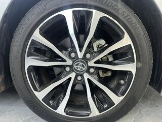 2022 Toyota Corolla Sporty XII (E210) Рестайлинг, серый, 1640000 рублей, вид 3