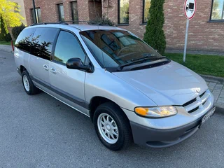 2000 Dodge Caravan Grand III, серый, 595000 рублей, вид 1